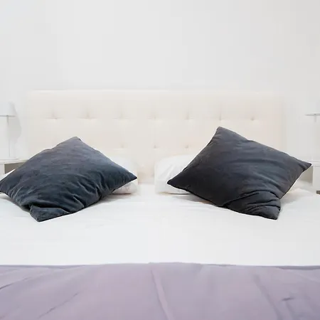 Апартаменти Karulli *