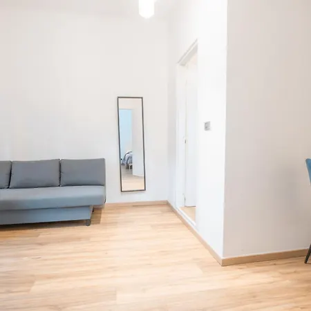 Апартаменти Karulli *